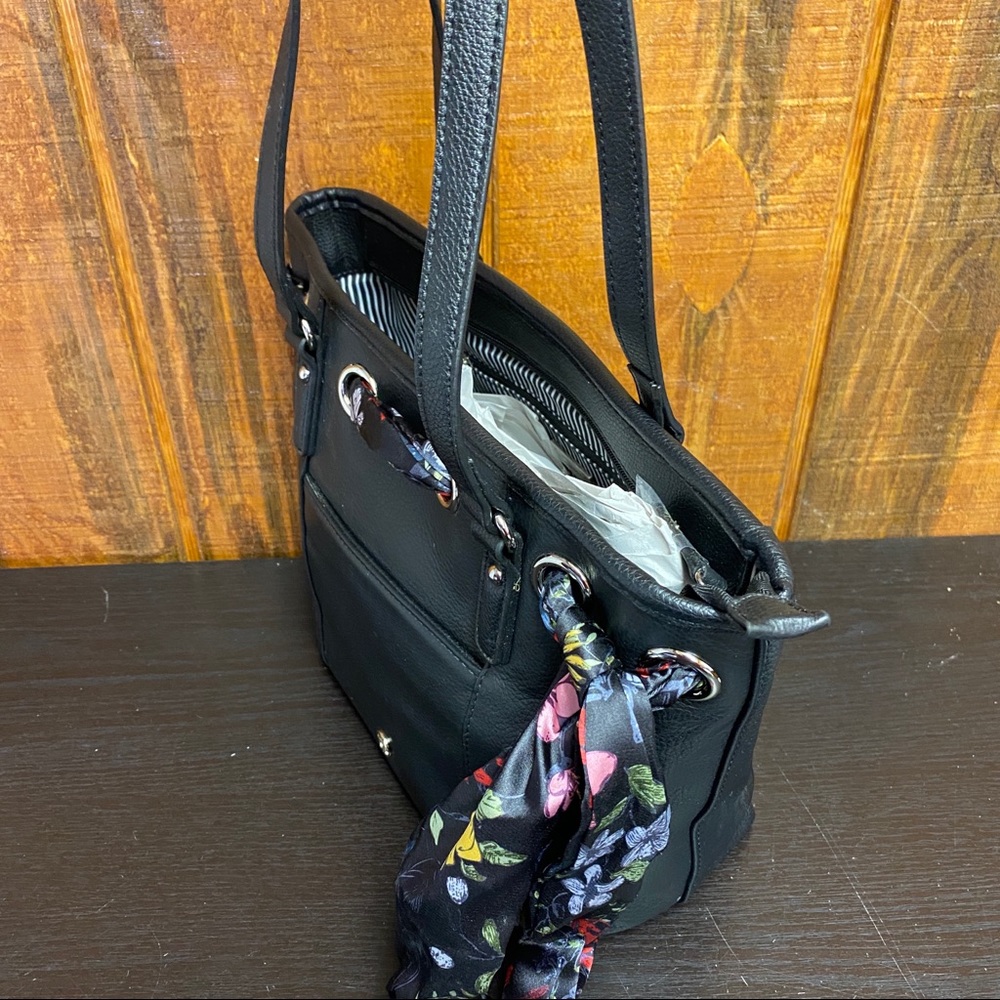 Giani Bernini Leather Shoulder Bag w Scarf - Black - Picture 3 of 6